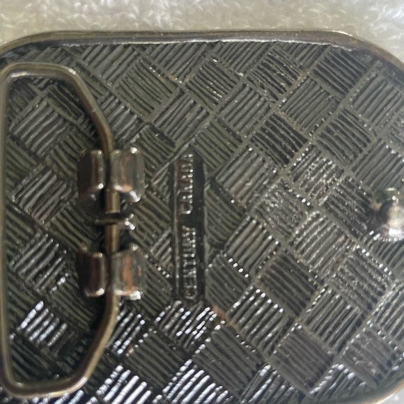 GULF Canada Vintage Belt Buckle - Picture 3 of 4